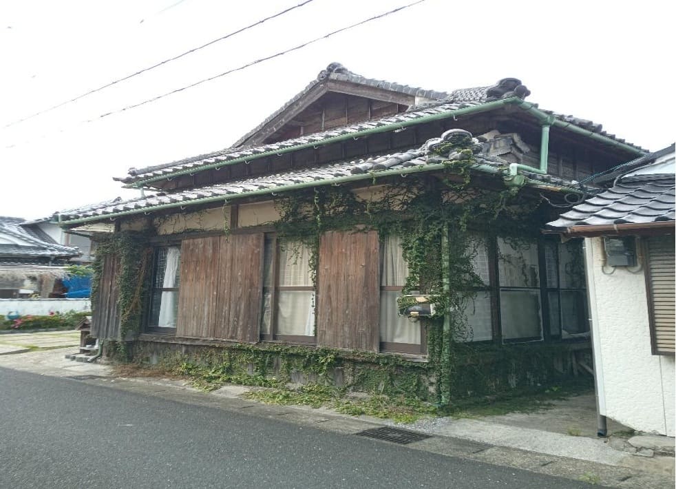 detached 